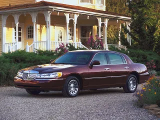 Lincoln Town Car III · Седан