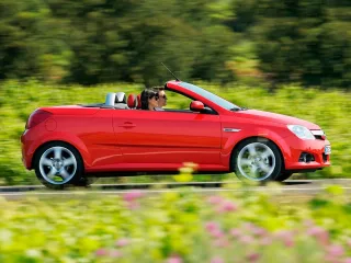 Автомобиль Opel Tigra