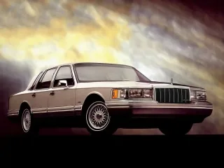 Lincoln Town Car II · Седан