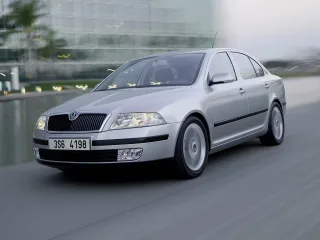 Skoda Octavia II · Лифтбек