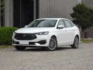 Автомобиль Ford Escort