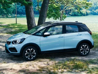 Honda Fit GR · Хетчбэк