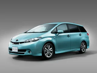 Toyota Wish II · Минивэн